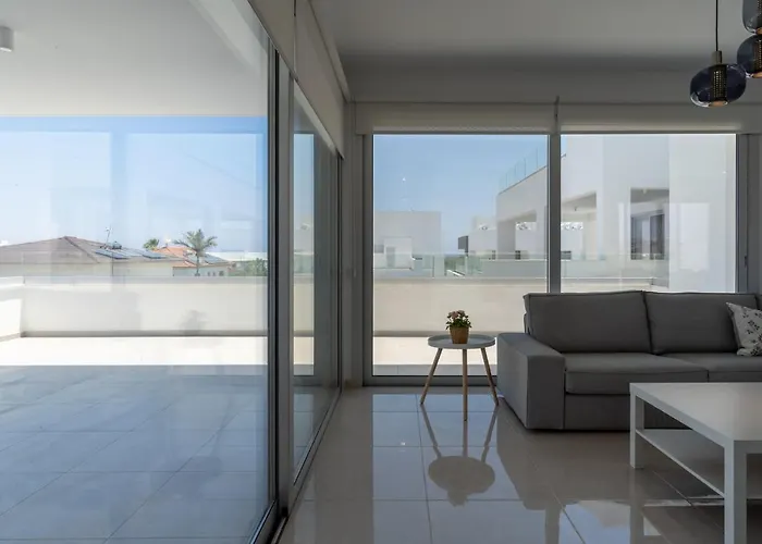 Harmonia 2-Br Apt In Livadia